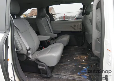 2022 Toyota Sienna Xle z USA, uszkodzony, nr VIN 5TDJSKFC1NS047117